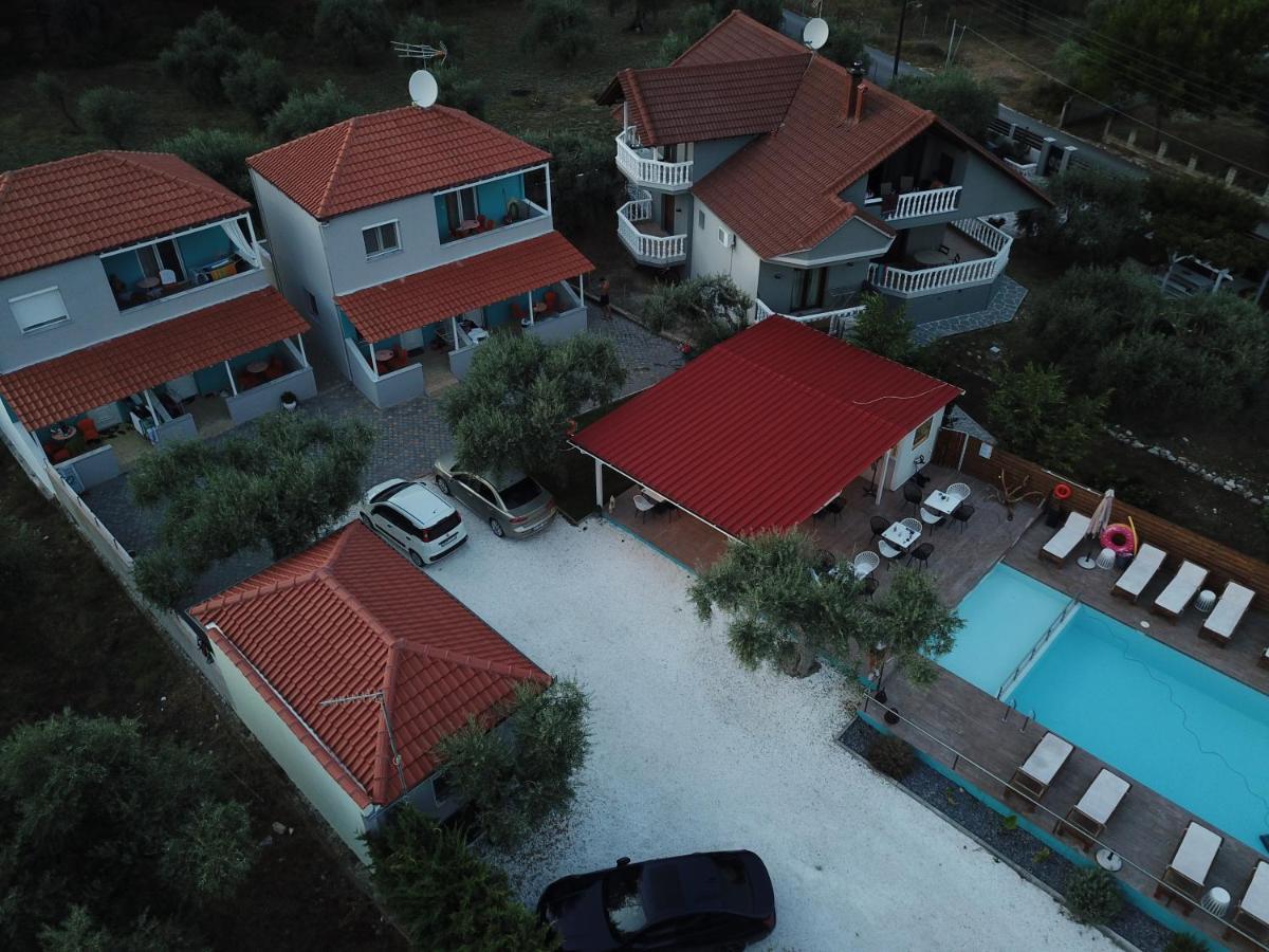 Studios River Potos Luaran gambar